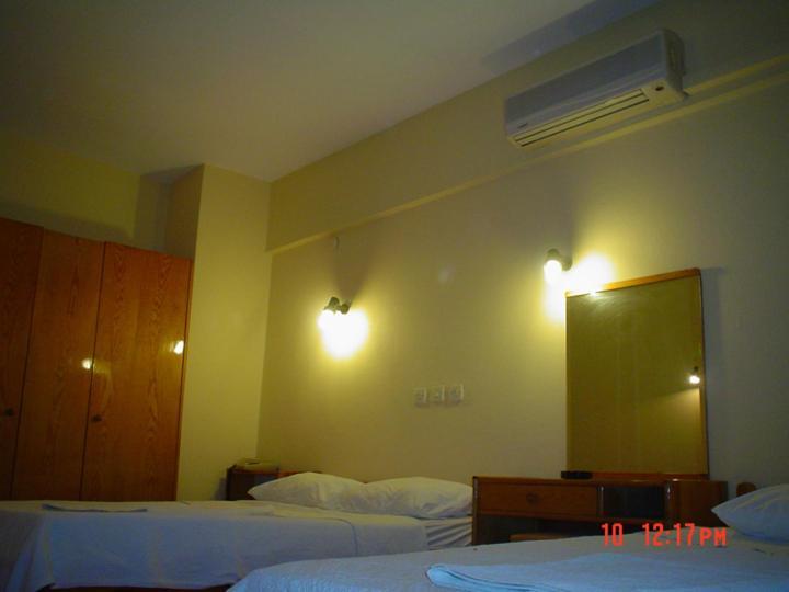 Akerdem Hotel Kusadasi Room photo
