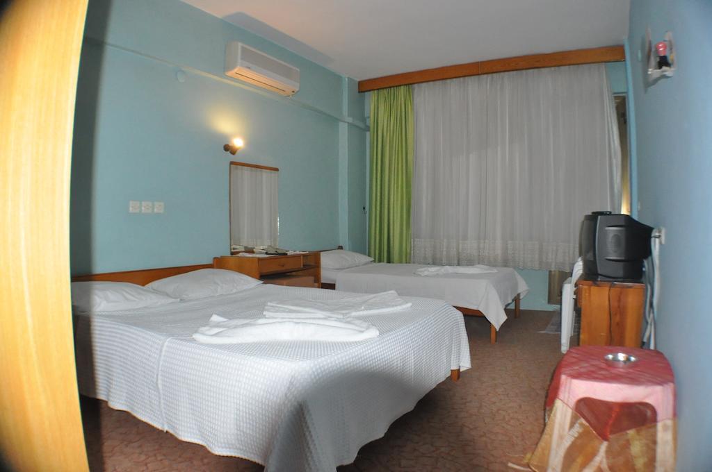 Akerdem Hotel Kusadasi Room photo